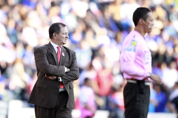 Meza tuvo un mal regreso a casa.