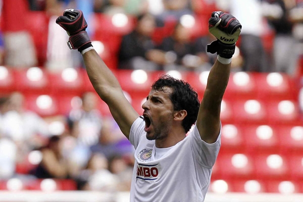 Michel celebró el tanto de Márquez Lugo en la primera parte.