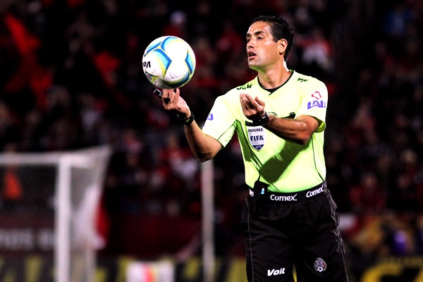Mientras el balón juegue, Chivas redefine el concepto de masoquismo.