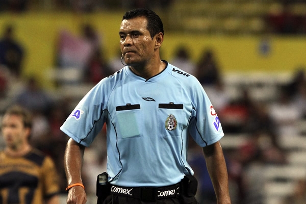 Miguel Ángel Ortega, el árbitro central del encuentro.