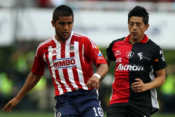 Miguel Ponce compitiendo contra Rogelio Chávez.