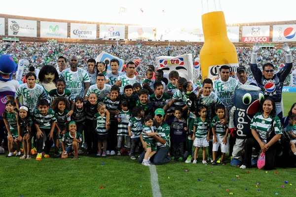 Minutos antes de iniciar la contienda, los Guerreros se veían confiados.