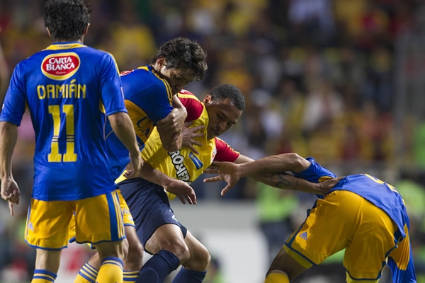 Monarcas no pudo, por más esfuerzo que realizaron sus jugadores.