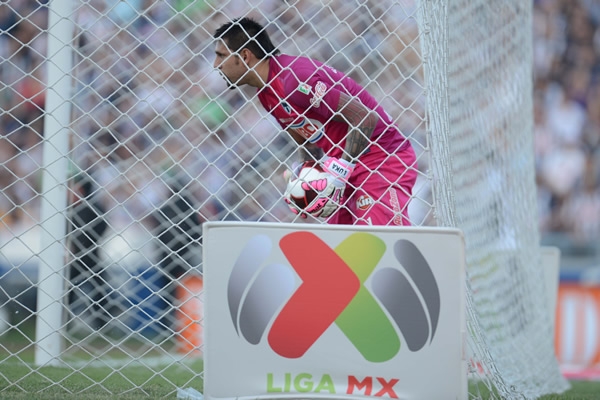 Monterrey-Gallos.