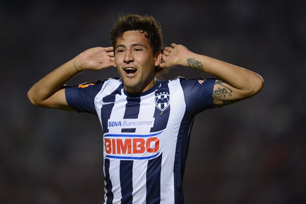 Monterrey-Gallos.