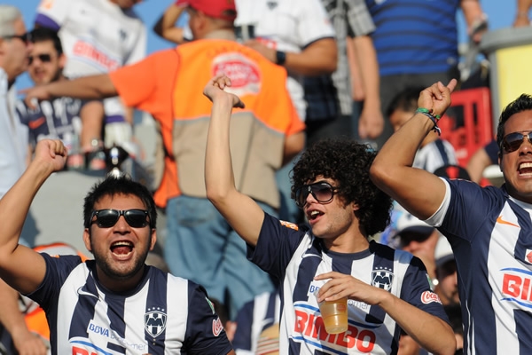 Monterrey-Gallos.