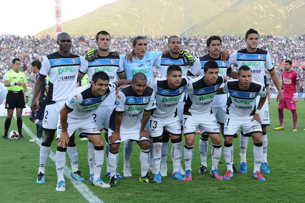 Monterrey-Gallos.