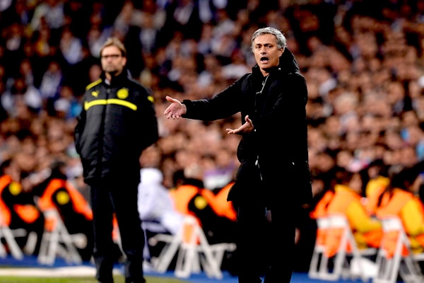 Mourinho desespera ante la pólvora mojada de sus jugadores.