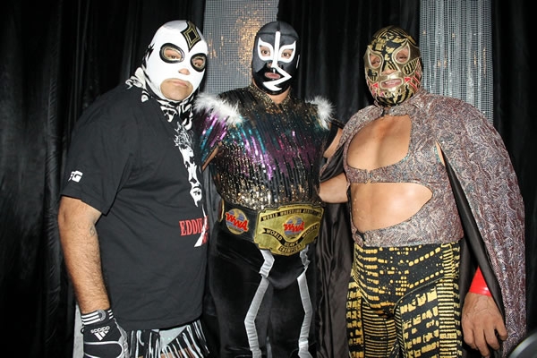 Mucha nostalgia en la IWRG.