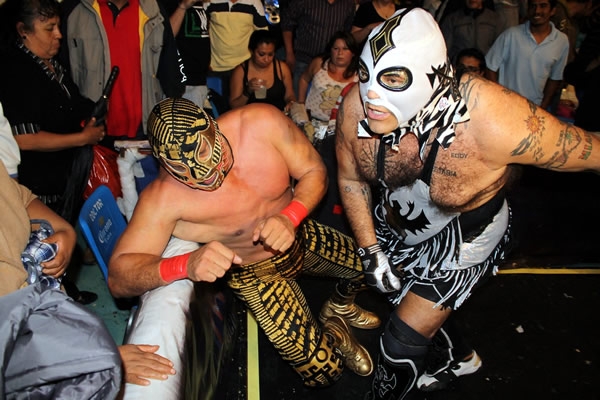 Mucha nostalgia en la IWRG.