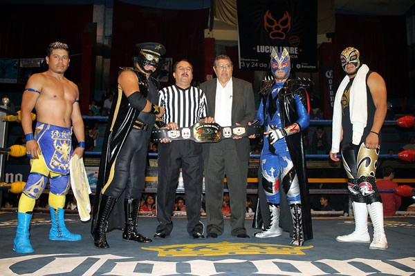 Multifacético y Oficial 911 por el Campeonato Mundial WWS