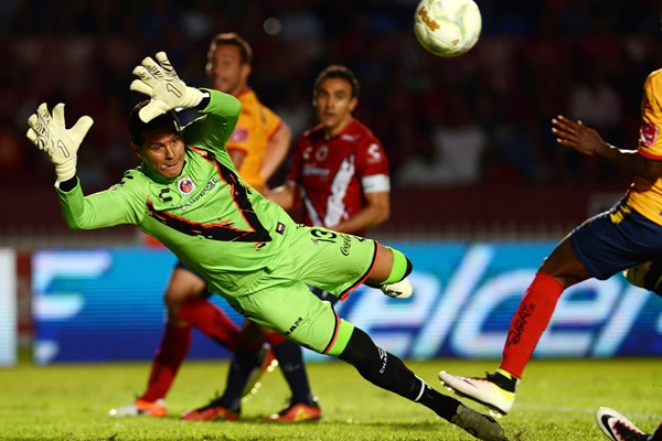 Nada fue posible hacer para detener la pelota.