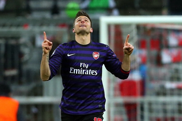 Oliver Giroud inaguró la noche triste en Munich.