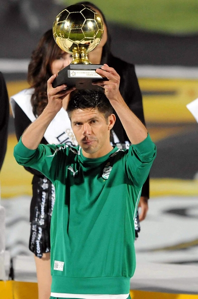 Oribe Peralta se llevó el Balón de Oro.
