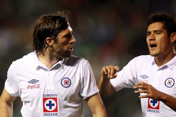 Pavone se molestó y fue expulsado.