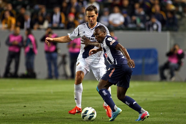Pero las líneas defensivas del Galaxy están bien ordenadas.