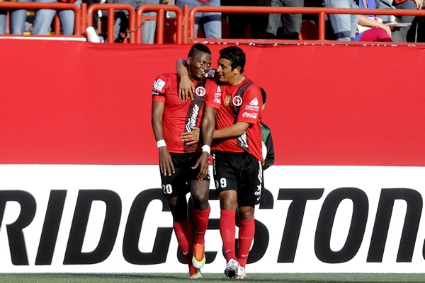 Pese a las sonrisas de estos delanteros, han dejado ir muchas llegadas.