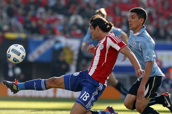 Pocas acciones al frente tuvieron los guaranís.