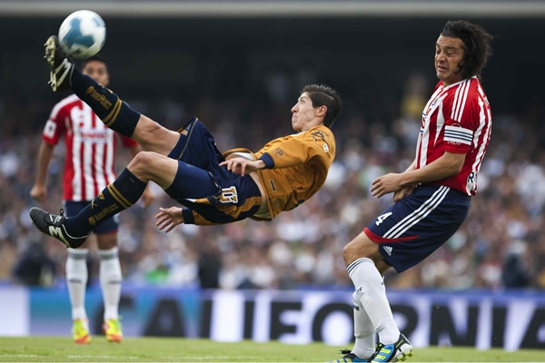 Pumas-Chivas