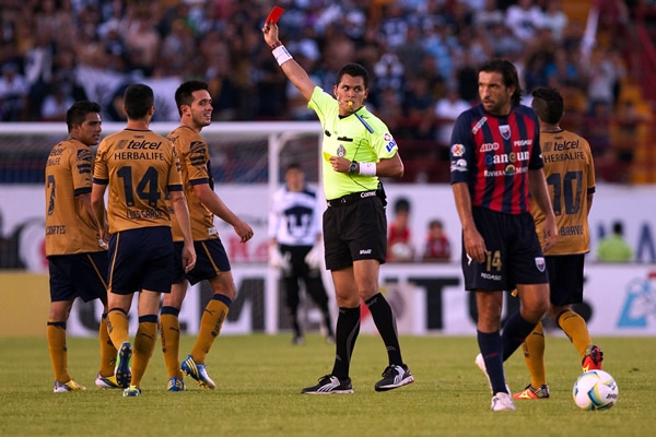 Quintana tuvo debut y despedida contra Atlante.