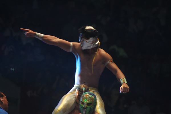 Regresó de Místico