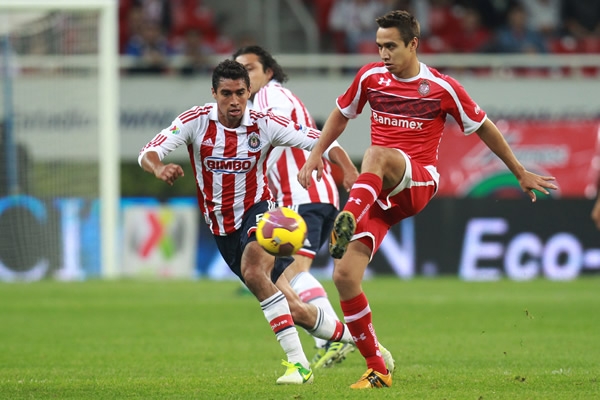 Rodríguez, de Toluca, fue amonestado en la recta final.