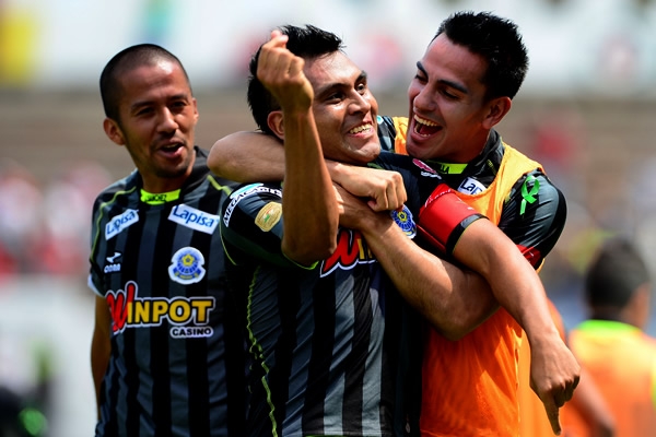 Rojas fue quien le pusó el pase de este sueño de ascenso.