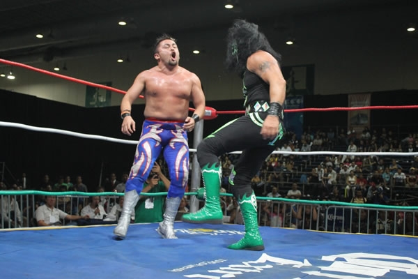 Rompen Atlantis y Guerrero en la Expo.