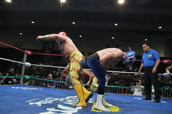 Rompen Atlantis y Guerrero en la Expo.