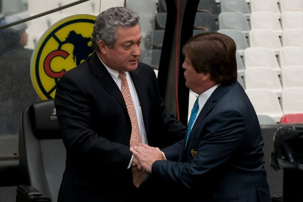 saludo.