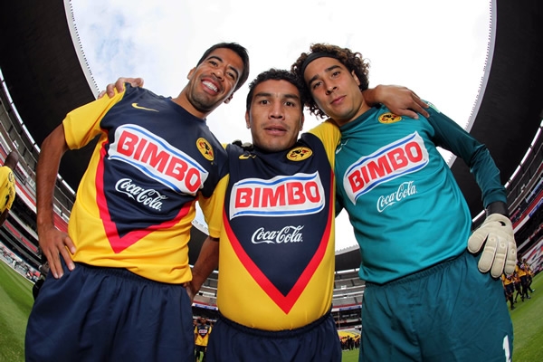 Salvador junto a Pardo y Ochoa, dos íconos americanistas.
