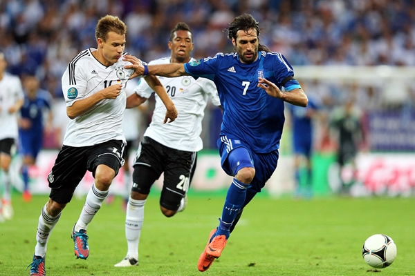 Samaras inquietaba a la zaga teutona.