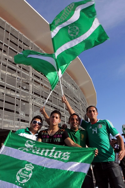 Santos laguna recibió apoyo incondicinal de su público.