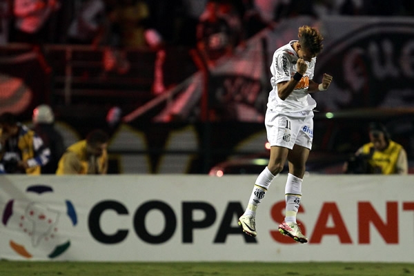 Santos-Penarol.