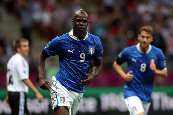 Se comenzababa a dar la sorpresa en Varsovia, Italia ganaba el juego.