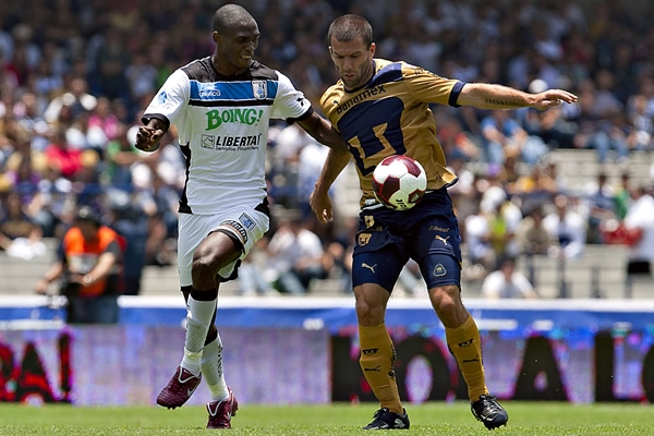 Se vivieron grandes duelos en la cancha del Olímpico Universitario.