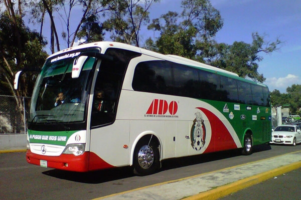 La Selección Mexicana rumbo al juego frente a Estados Unidos.