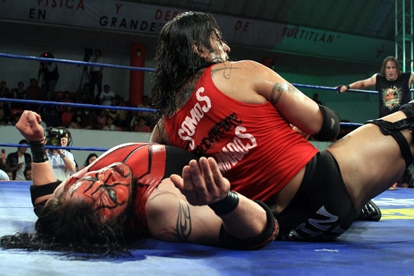 Sigue el camino rumbo a Triplemanía.