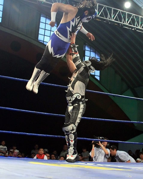 Sigue el camino rumbo a Triplemanía.