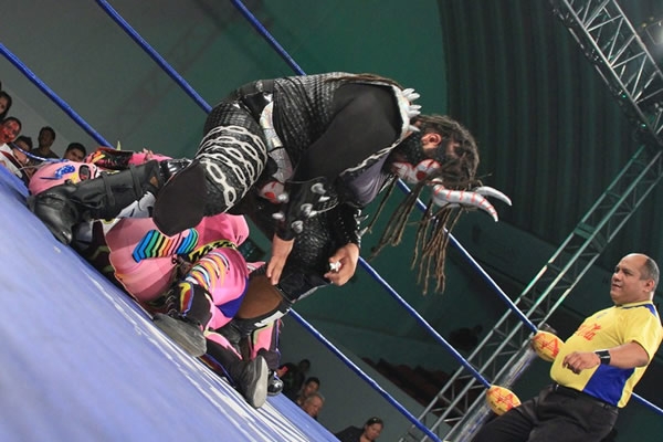 Sigue el camino rumbo a Triplemanía.