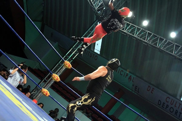 Sigue el camino rumbo a Triplemanía.