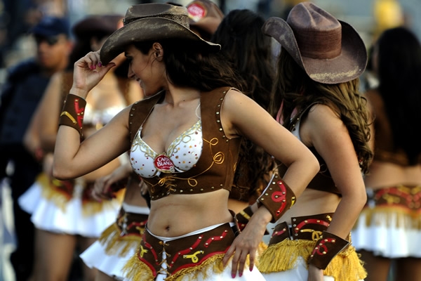 Sultanas bellezas en vísperas de otro Rayados-América.