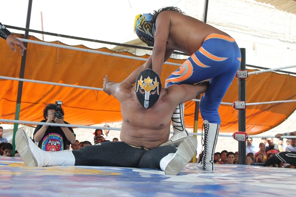 Tarde de retos intensos entre idependientes y coliseinos.