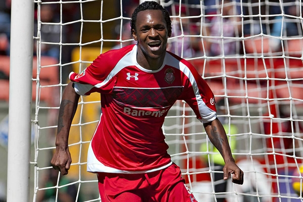 Tiago abrió el marcador a favor del Toluca.