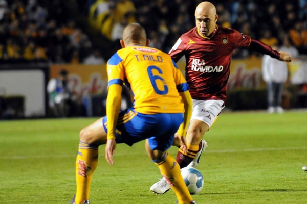 Tigres-Estudiantes
