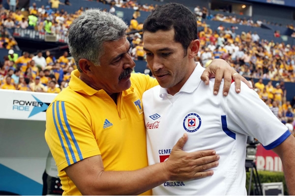 Tigres vs Cruz Azul