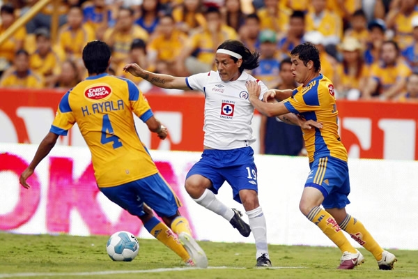 Tigres vs Cruz Azul