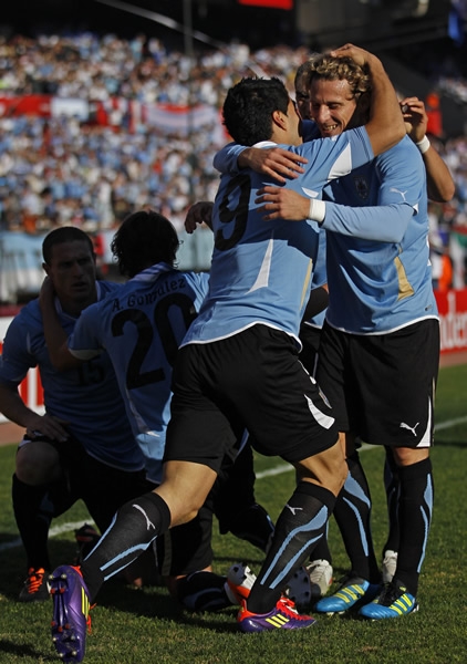 Todos los celestes se acercaron a festejar.