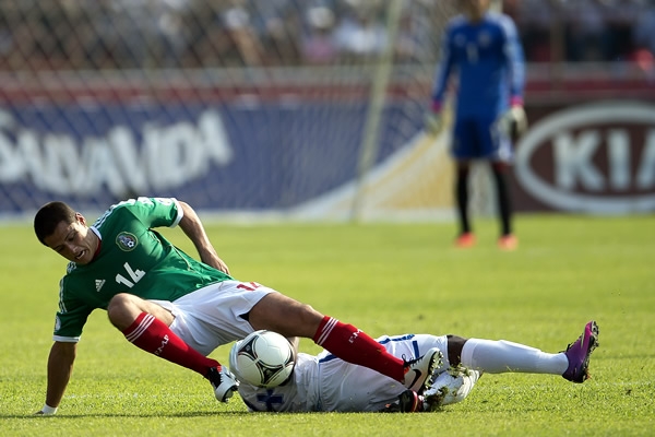 Todos quieren detener al Chicharo.