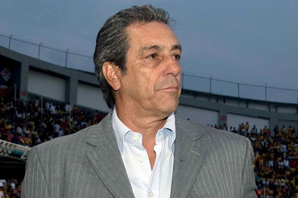 Tomás Boy nuevamente se quedó en la orilla y no logra el objetivo.